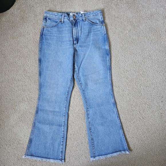Wrangler Women's Medium Wash High Rise Wrock 627 Flare Jeans 29 - Picture 1 of 7